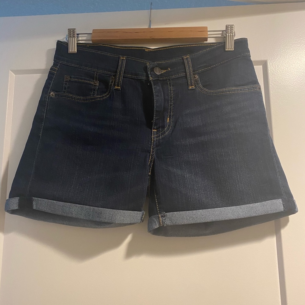 Levi’s Jean Shorts Size 28